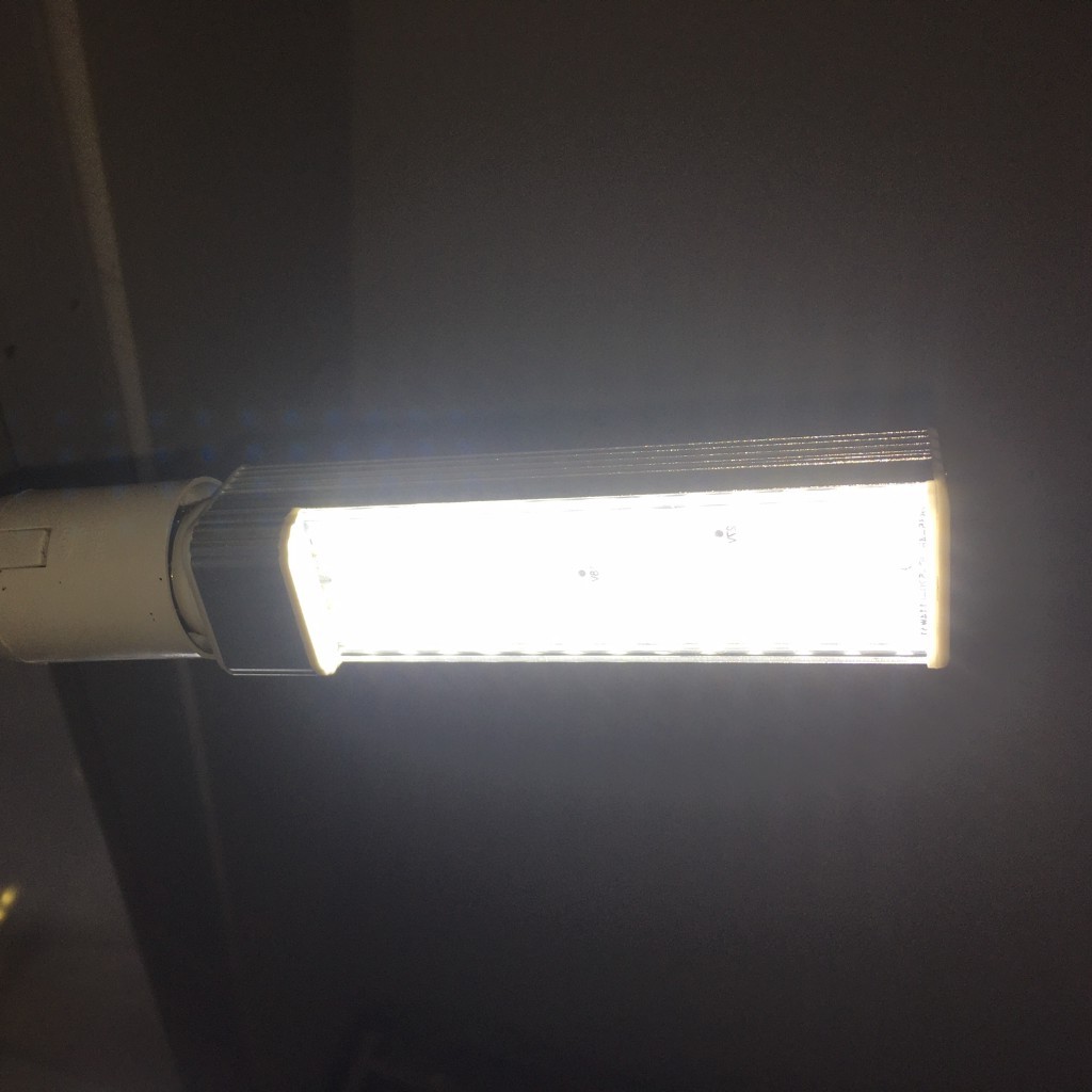 60 LED Akrobat Masa Lambası Parlak Beyaz Işık | Metal Spiral Gövde Profesyonel Teknik Servis Lambası