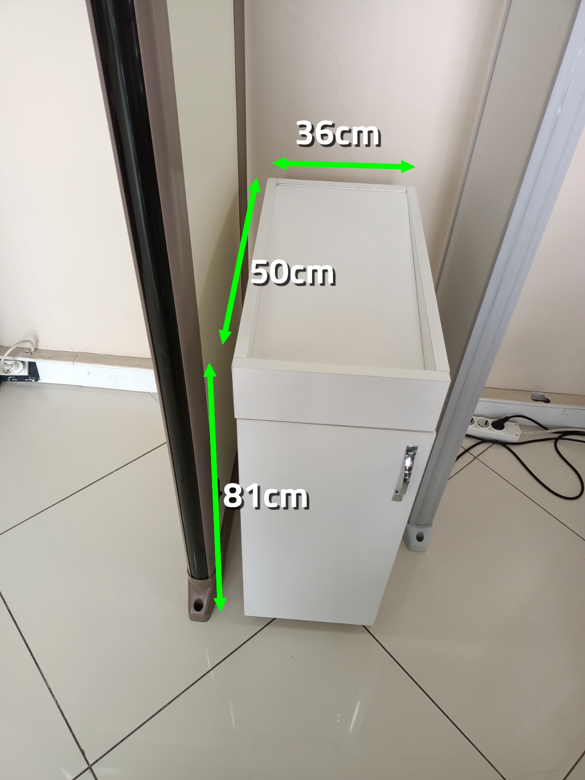 Dolaplı Kapı Dedektör Sehpası 81x50x36 cm Güvenlik Kontrol Standı Banko Ünitesi