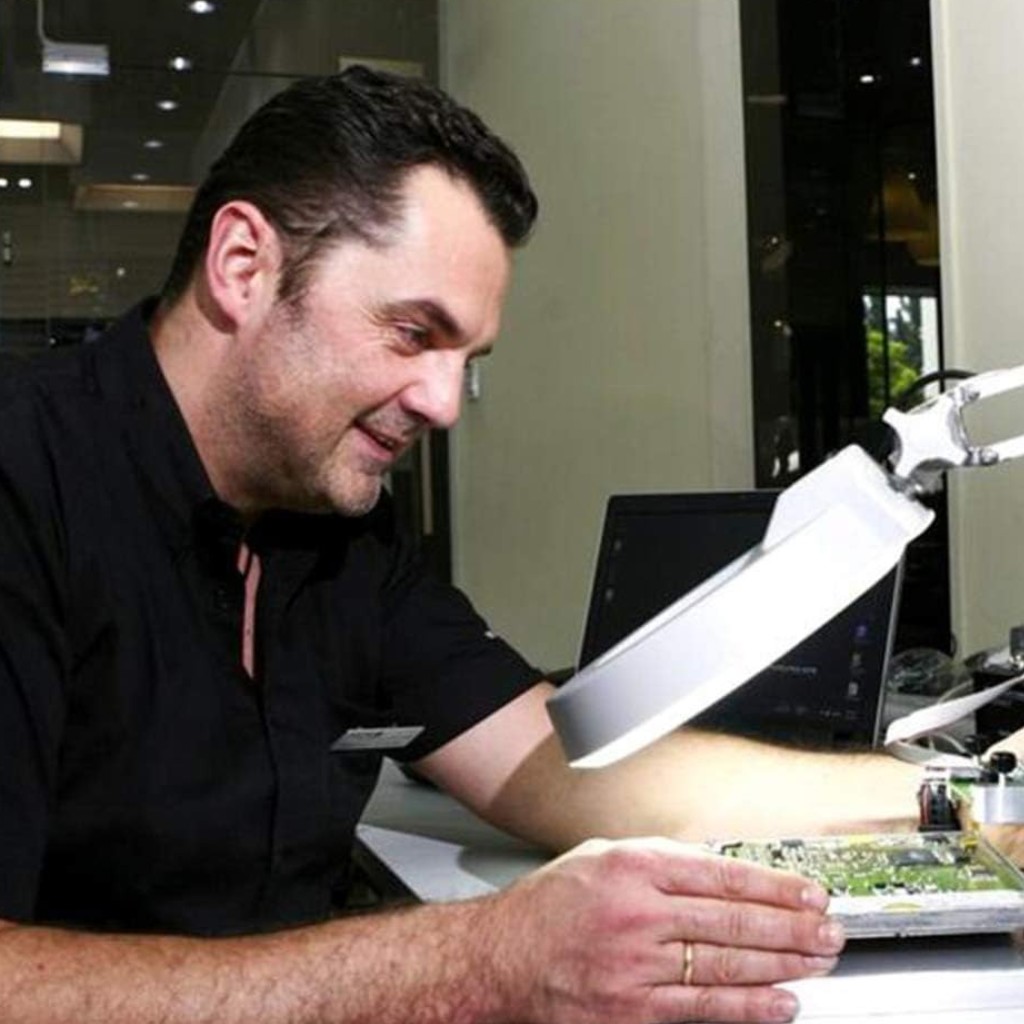 Masaüstü Standlı Işıklı 8x Akrobat Büyüteç Laboratuar, Teknik Servis, Güzellik Salonu..